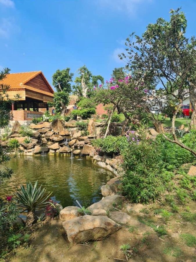 Suoi Rao Valley - Cach Ho Tram 17Km Ba Rịa Eksteriør billede