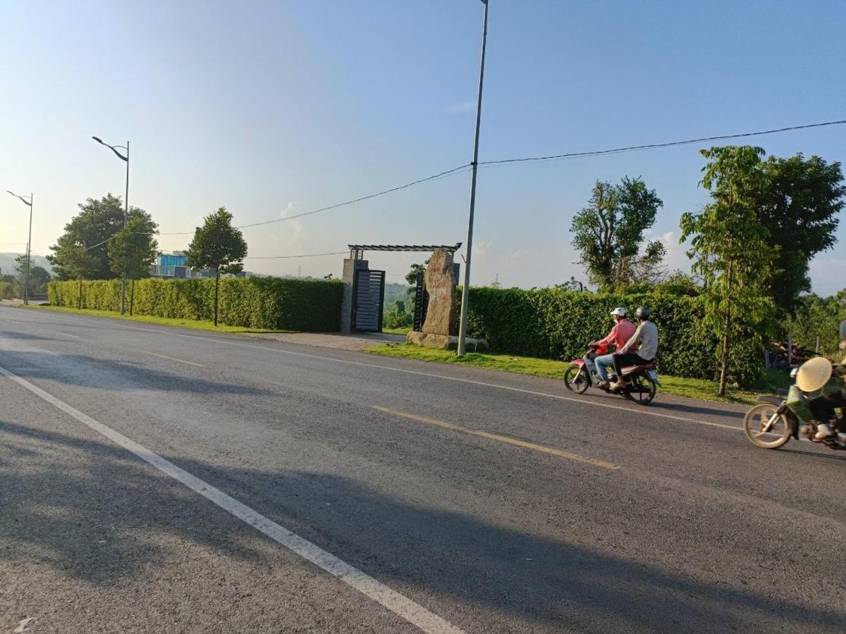 Suoi Rao Valley - Cach Ho Tram 17Km Ba Rịa Eksteriør billede