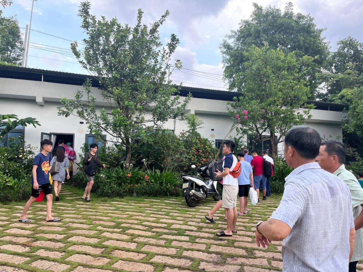 Suoi Rao Valley - Cach Ho Tram 17Km Ba Rịa Eksteriør billede